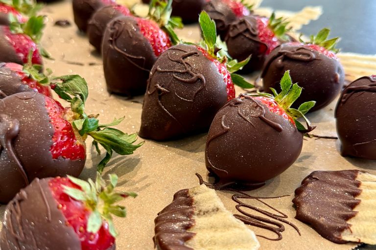 chocolate dipped strawberries
